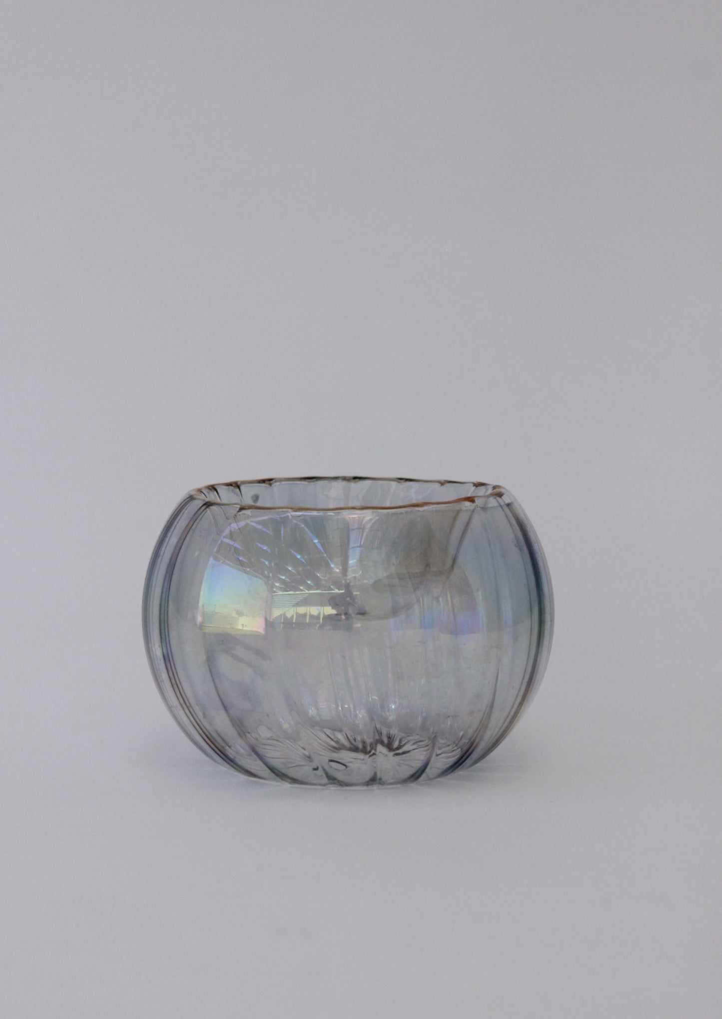 Round candle holder